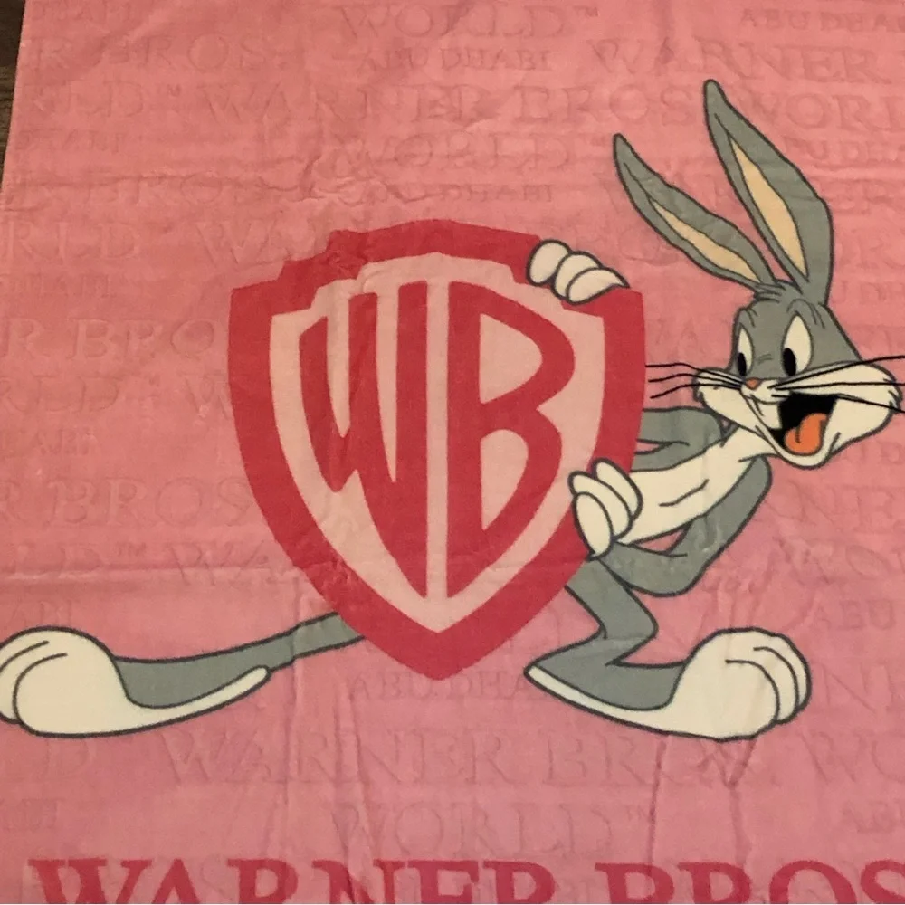 NWT Warner Bros. Bugs Bunny Beach Towel